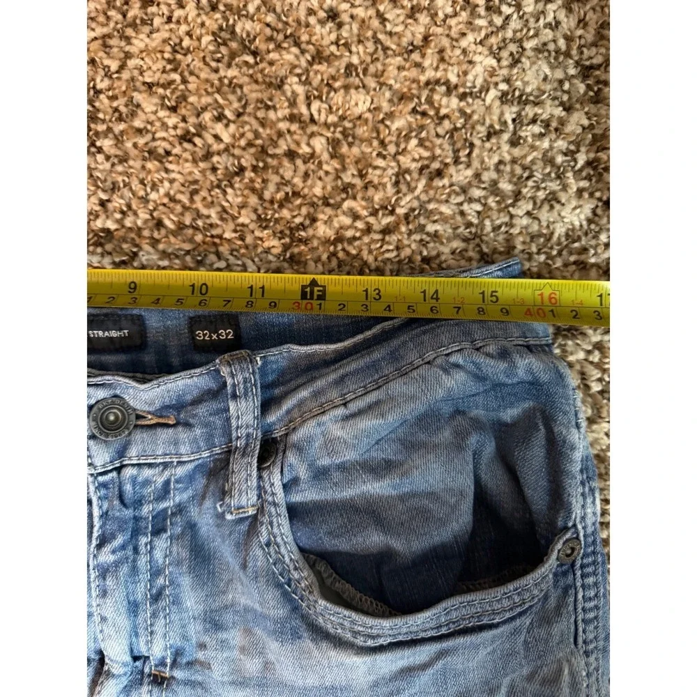 BKE Jake Straight Leg Jeans Mens 32x31 Light Wash Denim Distressed Frayed Hem - Picture 3 of 9